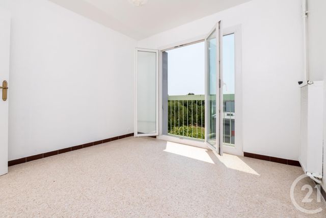Afficher la photo en grand Appartement F3 à vendre - 3 pièces - 64.32 m2 - LA VALETTE DU VAR - 83 - PROVENCE-ALPES-COTE-D-AZUR - Century 21 Colbert Immobilier