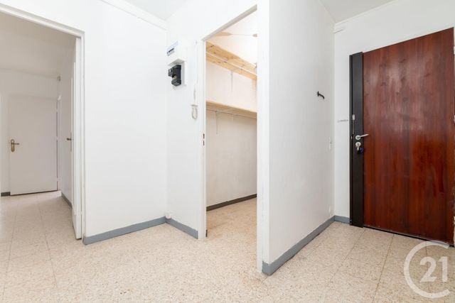 Afficher la photo en grand Appartement F3 à vendre - 3 pièces - 64.32 m2 - LA VALETTE DU VAR - 83 - PROVENCE-ALPES-COTE-D-AZUR - Century 21 Colbert Immobilier