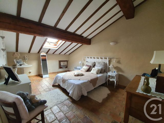 Afficher la photo en grand Appartement F3 à vendre - 3 pièces - 77.63 m2 - TOULON - 83 - PROVENCE-ALPES-COTE-D-AZUR - Century 21 Colbert Immobilier