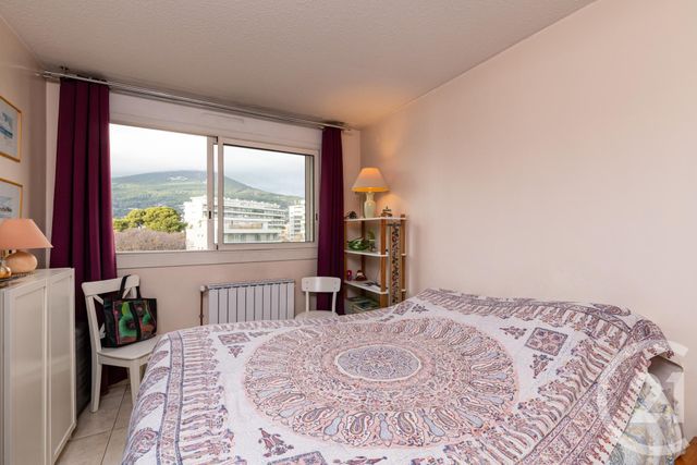Afficher la photo en grand Appartement T4 à vendre - 4 pièces - 78.71 m2 - TOULON - 83 - PROVENCE-ALPES-COTE-D-AZUR - Century 21 Colbert Immobilier