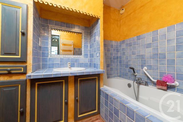 Afficher la photo en grand Appartement T4 à vendre - 4 pièces - 78.71 m2 - TOULON - 83 - PROVENCE-ALPES-COTE-D-AZUR - Century 21 Colbert Immobilier