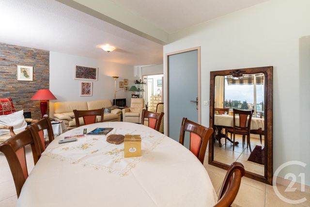 Afficher la photo en grand Appartement T4 à vendre - 4 pièces - 78.71 m2 - TOULON - 83 - PROVENCE-ALPES-COTE-D-AZUR - Century 21 Colbert Immobilier
