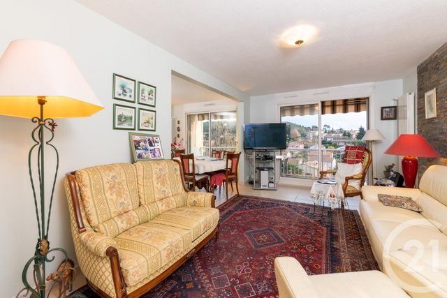 Afficher la photo en grand Appartement T4 à vendre - 4 pièces - 78.71 m2 - TOULON - 83 - PROVENCE-ALPES-COTE-D-AZUR - Century 21 Colbert Immobilier