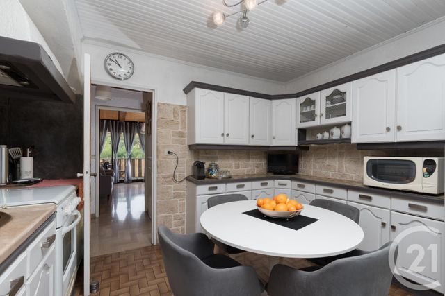 Afficher la photo en grand Appartement F5 à vendre - 5 pièces - 90.04 m2 - LA VALETTE DU VAR - 83 - PROVENCE-ALPES-COTE-D-AZUR - Century 21 Colbert Immobilier