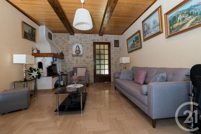 Afficher la photo en grand Appartement F5 à vendre - 5 pièces - 90.04 m2 - LA VALETTE DU VAR - 83 - PROVENCE-ALPES-COTE-D-AZUR - Century 21 Colbert Immobilier