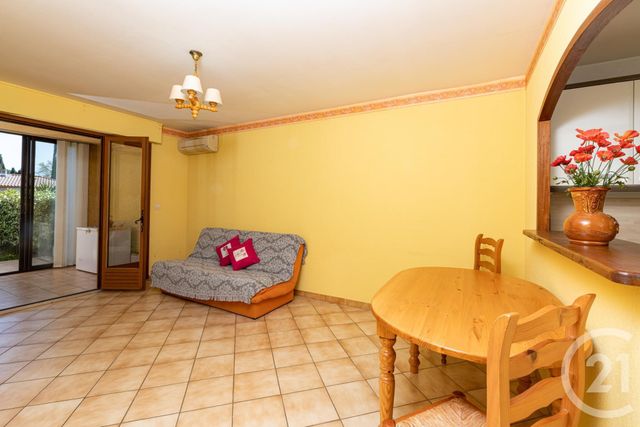 Afficher la photo en grand Appartement F3 à vendre - 3 pièces - 58.5 m2 - LA VALETTE DU VAR - 83 - PROVENCE-ALPES-COTE-D-AZUR - Century 21 Colbert Immobilier