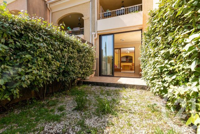 Afficher la photo en grand Appartement F3 à vendre - 3 pièces - 58.5 m2 - LA VALETTE DU VAR - 83 - PROVENCE-ALPES-COTE-D-AZUR - Century 21 Colbert Immobilier