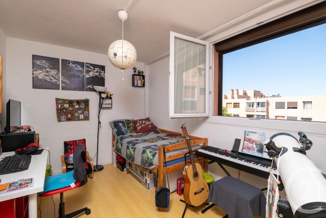 Afficher la photo en grand Appartement F5 à vendre - 5 pièces - 89.05 m2 - LA VALETTE DU VAR - 83 - PROVENCE-ALPES-COTE-D-AZUR - Century 21 Colbert Immobilier