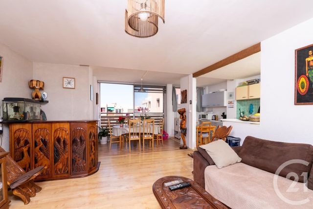 Afficher la photo en grand Appartement F5 à vendre - 5 pièces - 89.05 m2 - LA VALETTE DU VAR - 83 - PROVENCE-ALPES-COTE-D-AZUR - Century 21 Colbert Immobilier