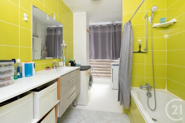 Afficher la photo en grand Appartement F5 à vendre - 5 pièces - 89.05 m2 - LA VALETTE DU VAR - 83 - PROVENCE-ALPES-COTE-D-AZUR - Century 21 Colbert Immobilier