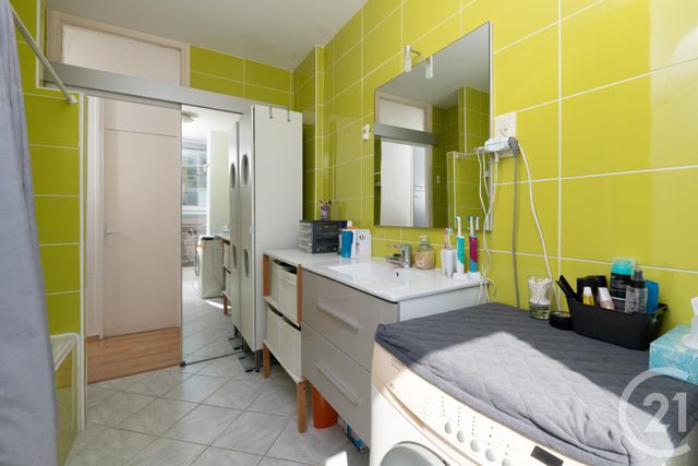 Afficher la photo en grand Appartement F5 à vendre - 5 pièces - 89.05 m2 - LA VALETTE DU VAR - 83 - PROVENCE-ALPES-COTE-D-AZUR - Century 21 Colbert Immobilier