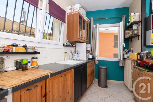 Afficher la photo en grand Appartement F3 à vendre - 3 pièces - 66.07 m2 - LA VALETTE DU VAR - 83 - PROVENCE-ALPES-COTE-D-AZUR - Century 21 Colbert Immobilier