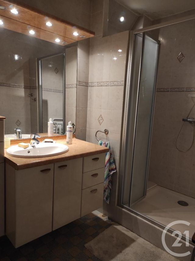 Appartement F4 à vendre - 4 pièces - 80.0 m2 - LA VALETTE DU VAR - 83 - PROVENCE-ALPES-COTE-D-AZUR - Century 21 Colbert Immobilier Appartement F4 à vendre - 4 pièces - 80.0 m2 - LA VALETTE DU VAR - 83 - PROVENCE-ALPES-COTE-D-AZUR - Century 21 Colbert Immobilier