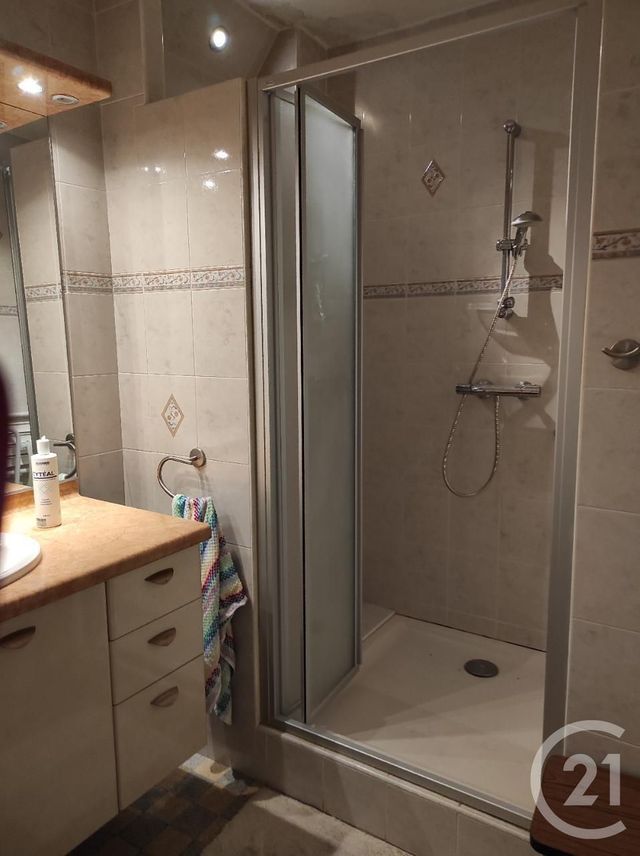Appartement F4 à vendre - 4 pièces - 80.0 m2 - LA VALETTE DU VAR - 83 - PROVENCE-ALPES-COTE-D-AZUR - Century 21 Colbert Immobilier Appartement F4 à vendre - 4 pièces - 80.0 m2 - LA VALETTE DU VAR - 83 - PROVENCE-ALPES-COTE-D-AZUR - Century 21 Colbert Immobilier