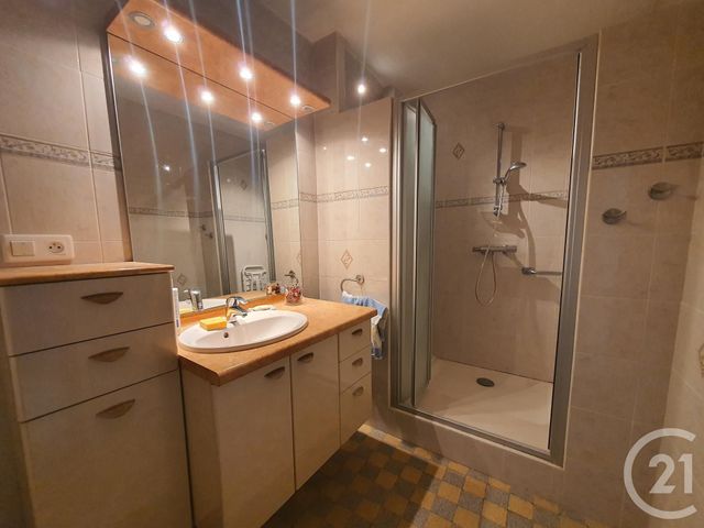 Appartement F4 à vendre - 4 pièces - 80.0 m2 - LA VALETTE DU VAR - 83 - PROVENCE-ALPES-COTE-D-AZUR - Century 21 Colbert Immobilier Appartement F4 à vendre - 4 pièces - 80.0 m2 - LA VALETTE DU VAR - 83 - PROVENCE-ALPES-COTE-D-AZUR - Century 21 Colbert Immobilier
