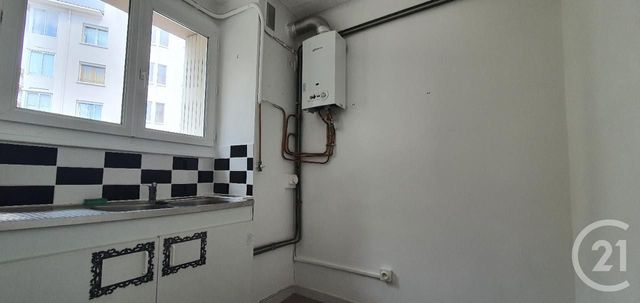 Afficher la photo en grand Appartement F3 à vendre - 3 pièces - 51.11 m2 - TOULON - 83 - PROVENCE-ALPES-COTE-D-AZUR - Century 21 Colbert Immobilier