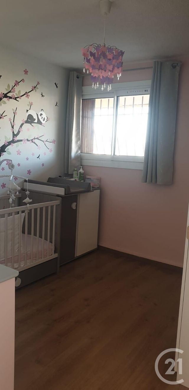 Afficher la photo en grand Appartement F4 à vendre - 4 pièces - 68.84 m2 - LA VALETTE DU VAR - 83 - PROVENCE-ALPES-COTE-D-AZUR - Century 21 Colbert Immobilier