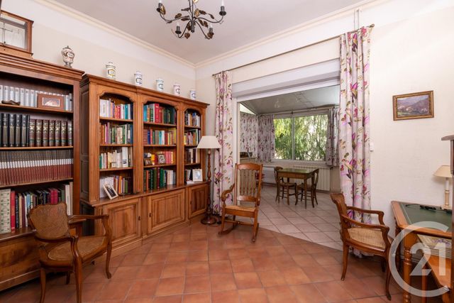 maison à vendre - 7 pièces - 187.42 m2 - LA VALETTE DU VAR - 83 - PROVENCE-ALPES-COTE-D-AZUR - Century 21 Colbert Immobilier maison à vendre - 7 pièces - 187.42 m2 - LA VALETTE DU VAR - 83 - PROVENCE-ALPES-COTE-D-AZUR - Century 21 Colbert Immobilier