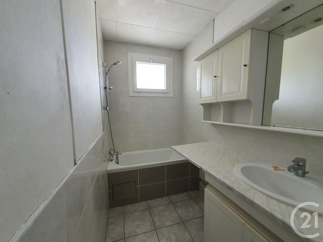 Afficher la photo en grand Appartement T3 à vendre - 3 pièces - 58.18 m2 - LA VALETTE DU VAR - 83 - PROVENCE-ALPES-COTE-D-AZUR - Century 21 Colbert Immobilier