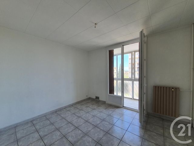 Afficher la photo en grand Appartement T3 à vendre - 3 pièces - 58.18 m2 - LA VALETTE DU VAR - 83 - PROVENCE-ALPES-COTE-D-AZUR - Century 21 Colbert Immobilier