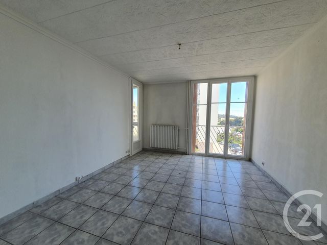 Afficher la photo en grand Appartement T3 à vendre - 3 pièces - 58.18 m2 - LA VALETTE DU VAR - 83 - PROVENCE-ALPES-COTE-D-AZUR - Century 21 Colbert Immobilier