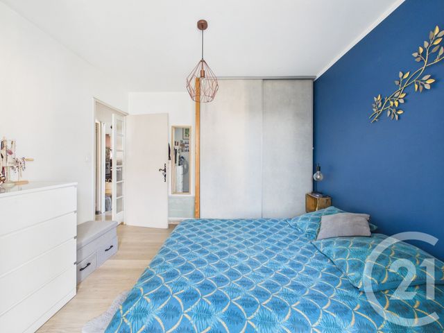 Appartement F3 à vendre - 3 pièces - 72.84 m2 - LA VALETTE DU VAR - 83 - PROVENCE-ALPES-COTE-D-AZUR - Century 21 Colbert Immobilier