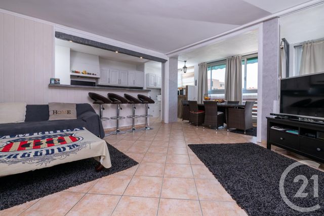 Afficher la photo en grand Appartement F3 à vendre - 3 pièces - 64.19 m2 - LA VALETTE DU VAR - 83 - PROVENCE-ALPES-COTE-D-AZUR - Century 21 Colbert Immobilier