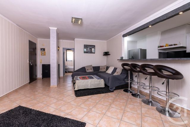 Afficher la photo en grand Appartement F3 à vendre - 3 pièces - 64.19 m2 - LA VALETTE DU VAR - 83 - PROVENCE-ALPES-COTE-D-AZUR - Century 21 Colbert Immobilier