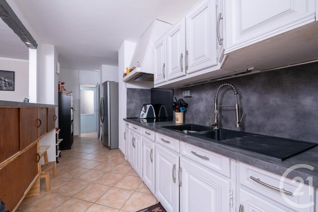 Afficher la photo en grand Appartement F3 à vendre - 3 pièces - 64.19 m2 - LA VALETTE DU VAR - 83 - PROVENCE-ALPES-COTE-D-AZUR - Century 21 Colbert Immobilier