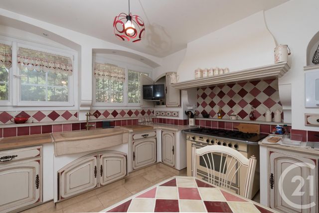 maison à vendre - 8 pièces - 313.45 m2 - LA VALETTE DU VAR - 83 - PROVENCE-ALPES-COTE-D-AZUR - Century 21 Colbert Immobilier maison à vendre - 8 pièces - 313.45 m2 - LA VALETTE DU VAR - 83 - PROVENCE-ALPES-COTE-D-AZUR - Century 21 Colbert Immobilier