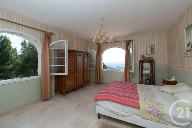 maison à vendre - 8 pièces - 313.45 m2 - LA VALETTE DU VAR - 83 - PROVENCE-ALPES-COTE-D-AZUR - Century 21 Colbert Immobilier maison à vendre - 8 pièces - 313.45 m2 - LA VALETTE DU VAR - 83 - PROVENCE-ALPES-COTE-D-AZUR - Century 21 Colbert Immobilier