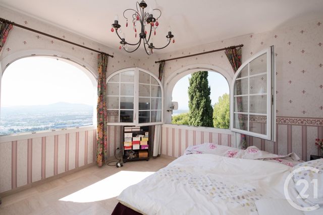 maison à vendre - 8 pièces - 313.45 m2 - LA VALETTE DU VAR - 83 - PROVENCE-ALPES-COTE-D-AZUR - Century 21 Colbert Immobilier maison à vendre - 8 pièces - 313.45 m2 - LA VALETTE DU VAR - 83 - PROVENCE-ALPES-COTE-D-AZUR - Century 21 Colbert Immobilier