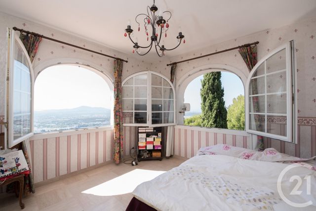 maison à vendre - 8 pièces - 313.45 m2 - LA VALETTE DU VAR - 83 - PROVENCE-ALPES-COTE-D-AZUR - Century 21 Colbert Immobilier maison à vendre - 8 pièces - 313.45 m2 - LA VALETTE DU VAR - 83 - PROVENCE-ALPES-COTE-D-AZUR - Century 21 Colbert Immobilier