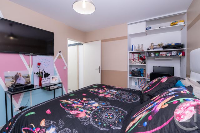 Afficher la photo en grand Appartement F3 à vendre - 3 pièces - 56.87 m2 - LA VALETTE DU VAR - 83 - PROVENCE-ALPES-COTE-D-AZUR - Century 21 Colbert Immobilier