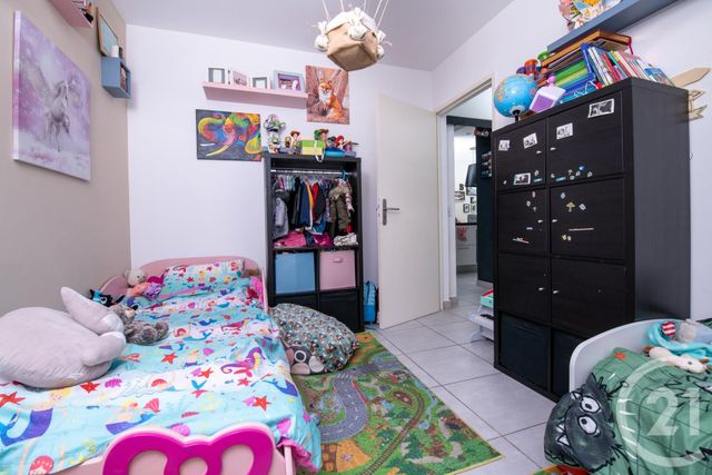 Afficher la photo en grand Appartement F3 à vendre - 3 pièces - 56.87 m2 - LA VALETTE DU VAR - 83 - PROVENCE-ALPES-COTE-D-AZUR - Century 21 Colbert Immobilier