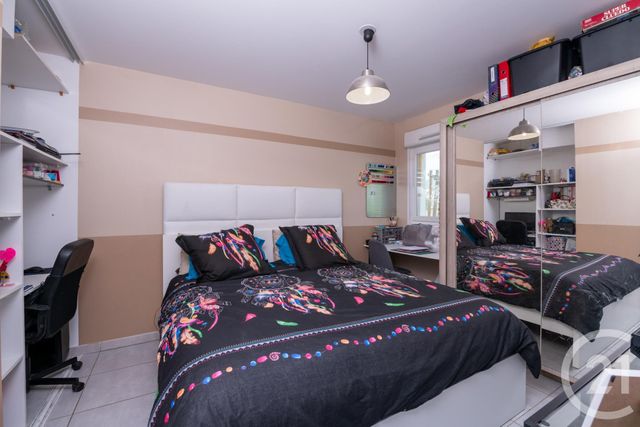 Afficher la photo en grand Appartement F3 à vendre - 3 pièces - 56.87 m2 - LA VALETTE DU VAR - 83 - PROVENCE-ALPES-COTE-D-AZUR - Century 21 Colbert Immobilier