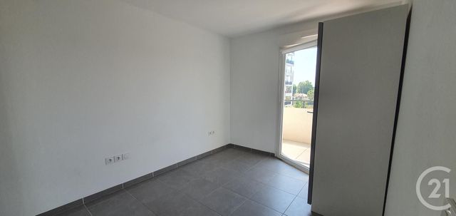 Afficher la photo en grand Appartement F2 à vendre - 2 pièces - 37.0 m2 - TOULON - 83 - PROVENCE-ALPES-COTE-D-AZUR - Century 21 Colbert Immobilier