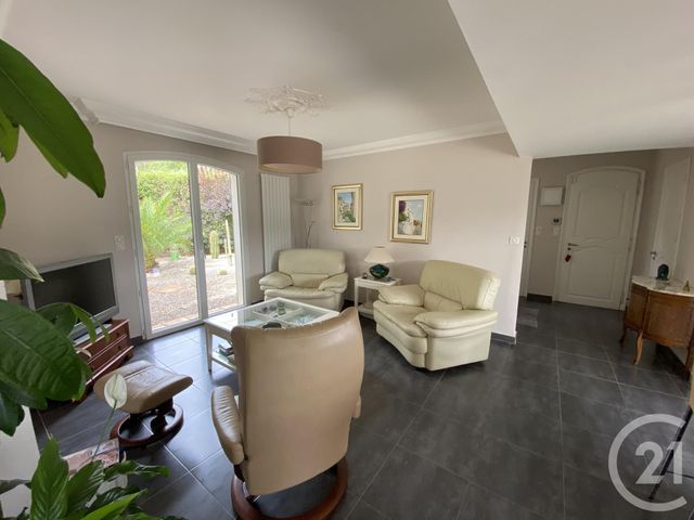 Afficher la photo en grand maison à vendre - 8 pièces - 212.33 m2 - LE REVEST LES EAUX - 83 - PROVENCE-ALPES-COTE-D-AZUR - Century 21 Colbert Immobilier