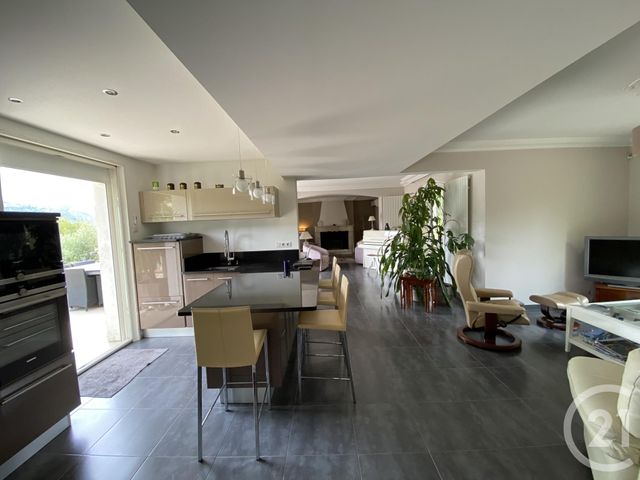 Afficher la photo en grand maison à vendre - 8 pièces - 212.33 m2 - LE REVEST LES EAUX - 83 - PROVENCE-ALPES-COTE-D-AZUR - Century 21 Colbert Immobilier