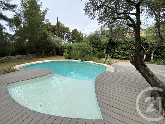 Afficher la photo en grand maison à vendre - 8 pièces - 212.33 m2 - LE REVEST LES EAUX - 83 - PROVENCE-ALPES-COTE-D-AZUR - Century 21 Colbert Immobilier