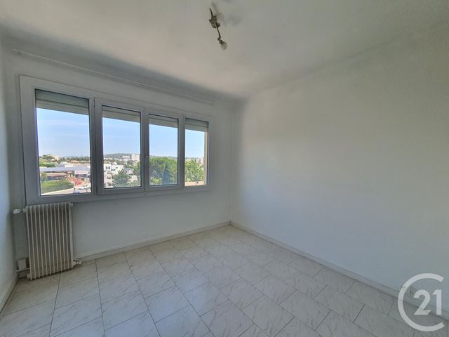 Afficher la photo en grand Appartement F4 à vendre - 4 pièces - 66.05 m2 - LA VALETTE DU VAR - 83 - PROVENCE-ALPES-COTE-D-AZUR - Century 21 Colbert Immobilier