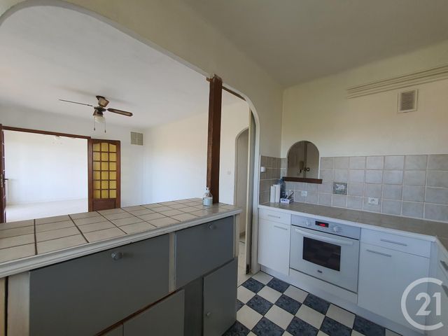 Afficher la photo en grand Appartement F4 à vendre - 4 pièces - 66.05 m2 - LA VALETTE DU VAR - 83 - PROVENCE-ALPES-COTE-D-AZUR - Century 21 Colbert Immobilier