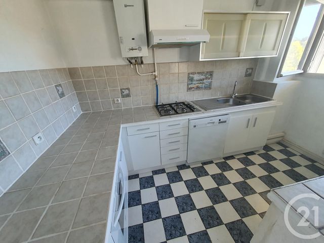 Afficher la photo en grand Appartement F4 à vendre - 4 pièces - 66.05 m2 - LA VALETTE DU VAR - 83 - PROVENCE-ALPES-COTE-D-AZUR - Century 21 Colbert Immobilier