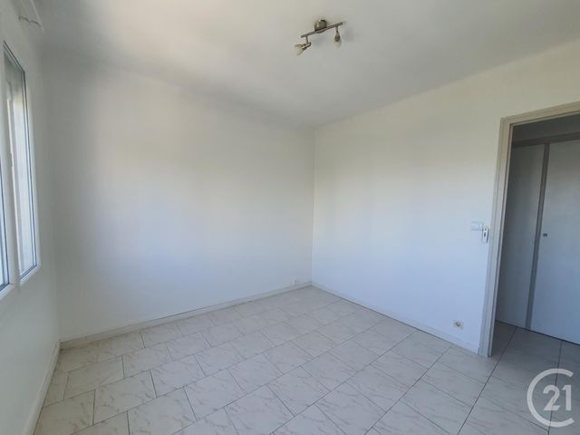 Afficher la photo en grand Appartement F4 à vendre - 4 pièces - 66.05 m2 - LA VALETTE DU VAR - 83 - PROVENCE-ALPES-COTE-D-AZUR - Century 21 Colbert Immobilier