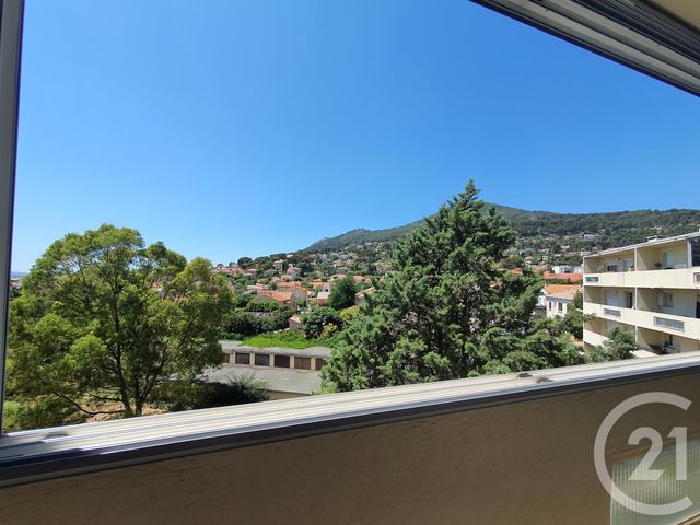 Afficher la photo en grand Appartement F4 à vendre - 4 pièces - 66.05 m2 - LA VALETTE DU VAR - 83 - PROVENCE-ALPES-COTE-D-AZUR - Century 21 Colbert Immobilier