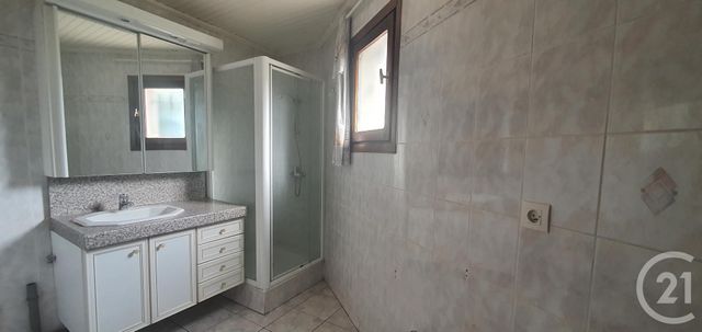 Afficher la photo en grand Appartement F3 à vendre - 3 pièces - 81.8 m2 - LA VALETTE DU VAR - 83 - PROVENCE-ALPES-COTE-D-AZUR - Century 21 Colbert Immobilier
