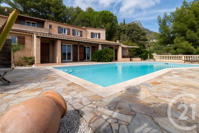 maison à vendre - 8 pièces - 195.86 m2 - LA VALETTE DU VAR - 83 - PROVENCE-ALPES-COTE-D-AZUR - Century 21 Colbert Immobilier