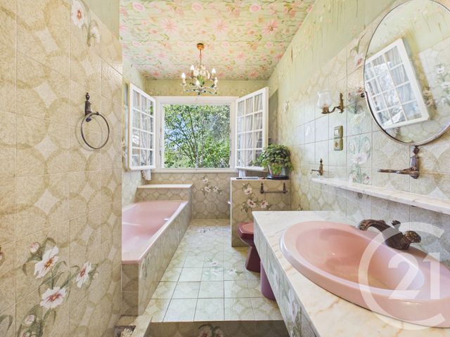 maison à vendre - 7 pièces - 234.05 m2 - TOULON - 83 - PROVENCE-ALPES-COTE-D-AZUR - Century 21 Colbert Immobilier