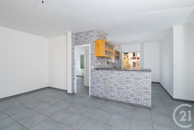 Appartement F3 à vendre - 3 pièces - 69.14 m2 - LA VALETTE DU VAR - 83 - PROVENCE-ALPES-COTE-D-AZUR - Century 21 Colbert Immobilier