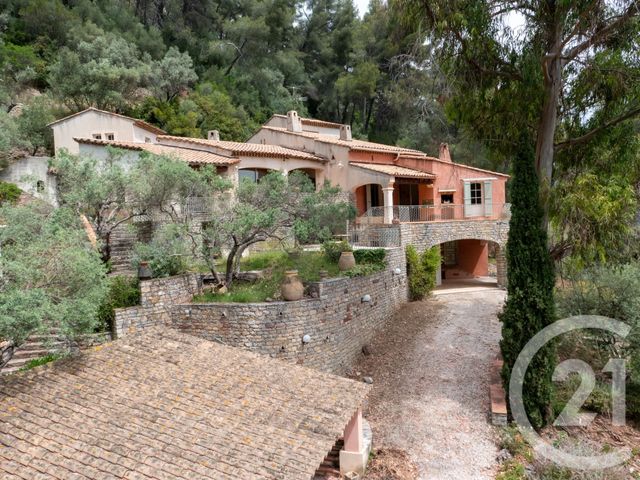 maison à vendre - 7 pièces - 255.75 m2 - LA FARLEDE - 83 - PROVENCE-ALPES-COTE-D-AZUR - Century 21 Colbert Immobilier